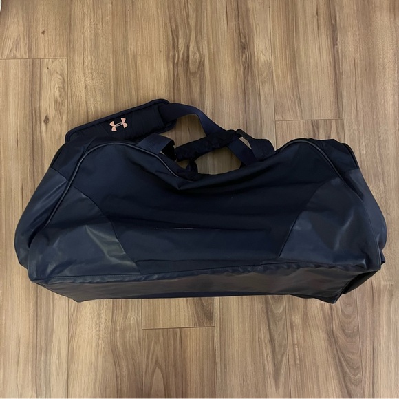 Under Armour Duffle Bag - Picture 4 of 9
